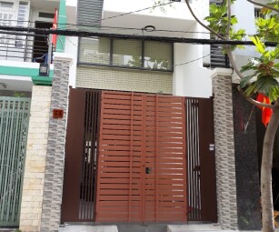 Cho thuê nhà đẹp nguyên căn tại đường số 47, P. Bình Thuận, Quận 7, TP. HCM