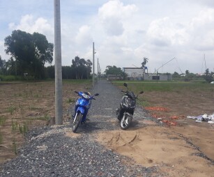 Bán đất lúa hai mặt tiền đường tại ấp Kế Mỹ, xã Mỹ Lộc, Cần Giuộc, Long An