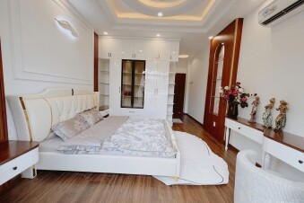 Bán Nhà Đẹp Lung Linh 6 Tầng Có Thang Máy Quận 7