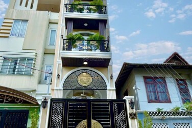 Bán Nhà Đẹp Lung Linh 6 Tầng Có Thang Máy Quận 7