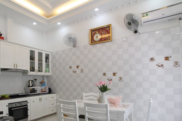 Cho thuê nhà full nội thất, hẻm xe hơi tại Lâm Văn Bền, P. Tân Thuận Tây, Quận 7, TP.HCM