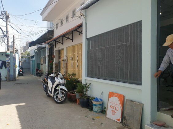 Cho thuê nhà trệt lửng tại hẻm 160 Nguyễn Văn Quỳ, P. Phú Thuận, Quận 7