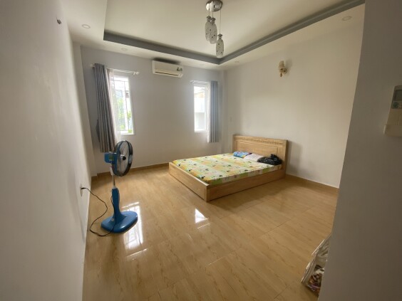 Cho thuê nhà nguyên căn có sẵn nội thất tại Phú Thuận, Quận 7, TP.HCM
