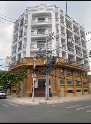 Cho thuê văn phòng góc hai mặt tiền tại Cư Xá Ngân Hàng, P. Tân Thuận Tây, Quận 7