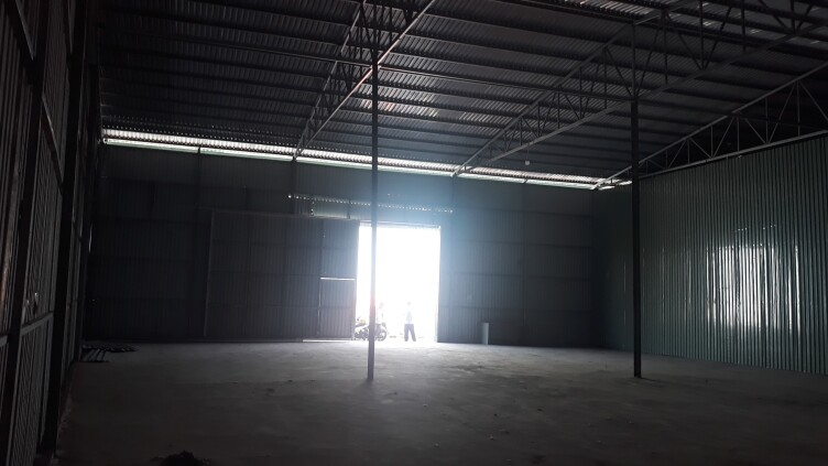 Cần cho thuê kho xưởng mặt tiền đường container tại Phú Thuận, Quận 7