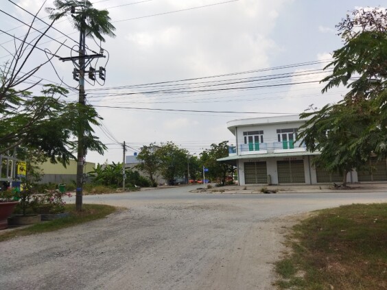 Cho thuê kho xưởng mặt tiền ĐT 833B thuộc xã Long Cang, huyện Cần Đước, tỉnh Long An