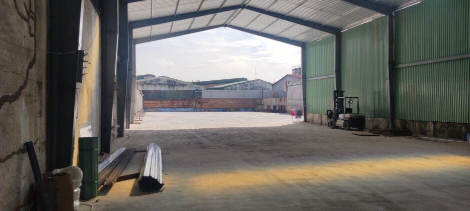 Cho thuê kho xưởng và mặt bằng 2000m2 mặt tiền Quốc Lộ 1A, xã Tân Kiên, huyện Bình Chánh, TP.HCM