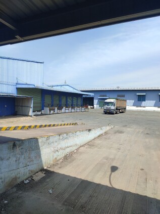 Cho thuê kho xưởng 10.000m2 gần cầu vượt Linh Xuân, Quận Thủ Đức, TP.HCM
